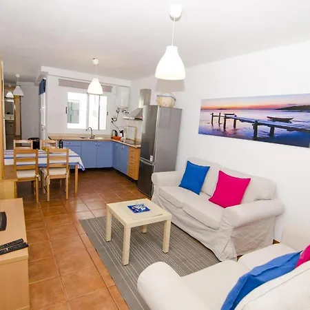 Apartment Seaside Terrace Apartment: Beach-view Retreat With Wi-fi *